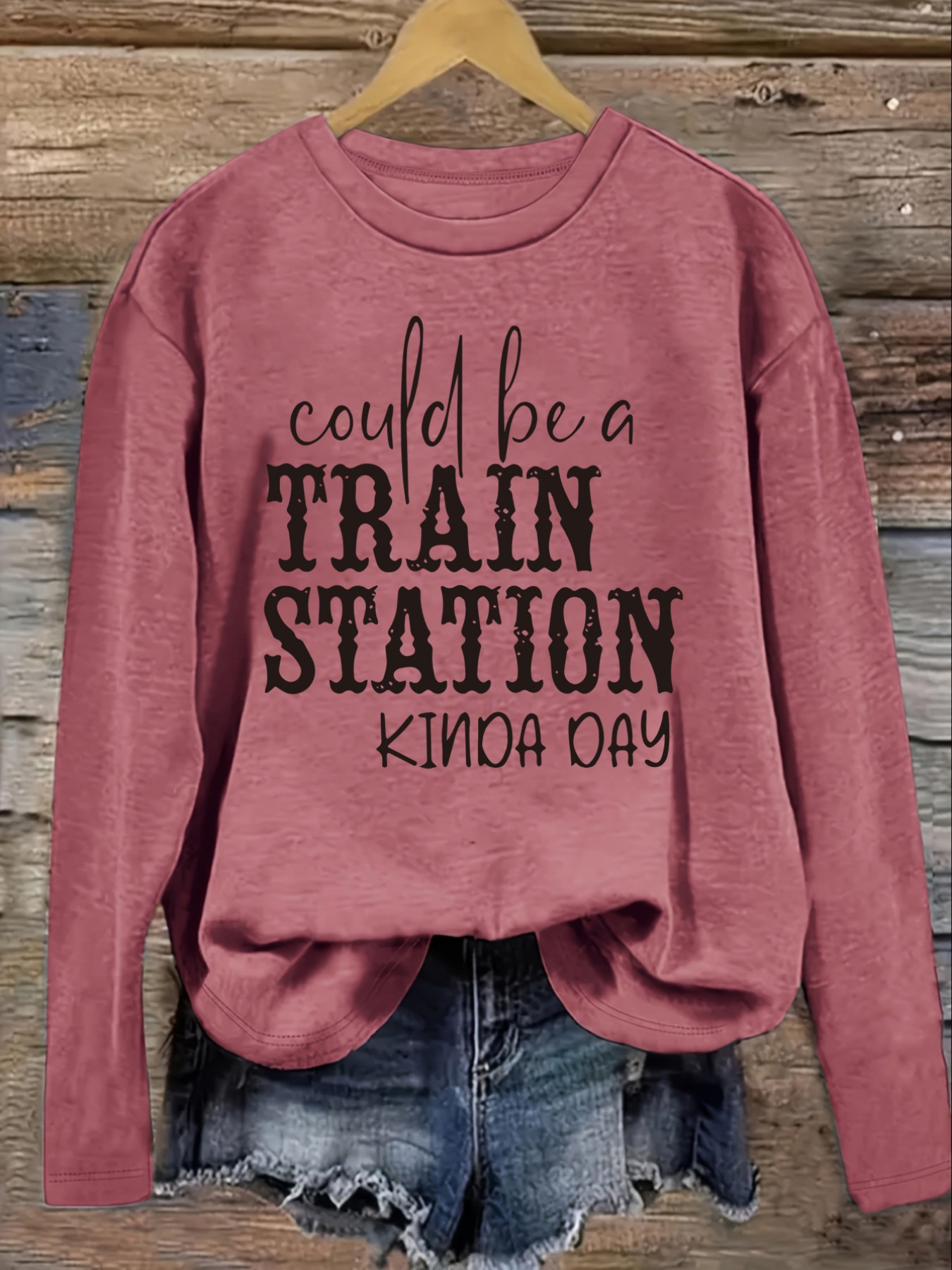 เสื้อยืดแขนยาวคอกลมสำหรับผู้หญ - Winter Clothing Design บทวิจารณ์และราคา
